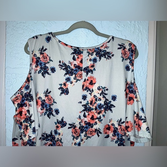 AllegGrace Women's Flowered Cold Shoulder Blouse - Picture 9 of 10